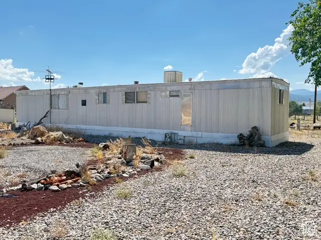 145 N Center St, Circleville, UT 84723 - Image #3