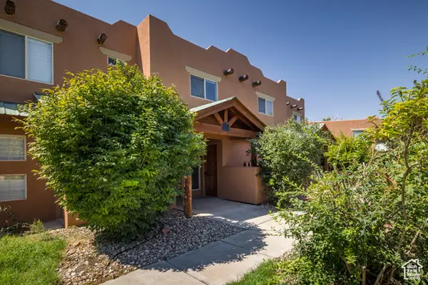 329 E Pueblo Ct S, Moab, UT 84532