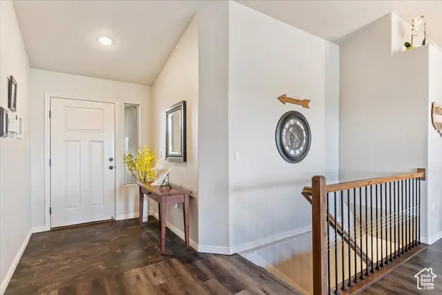 306 S Sunburst Dr, Layton, UT 84041 - Image #3