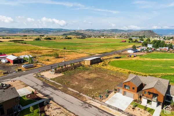 689 Lazy Way #1, Francis, UT 84036