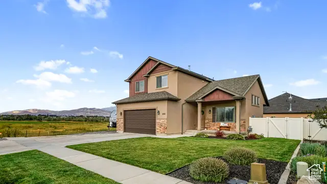 802 N Devonshire Dr, Saratoga Springs, UT 84045 - Image #2