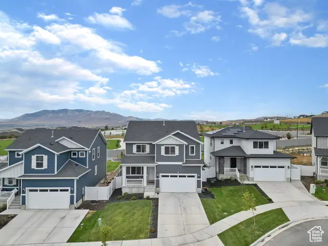 527 W Flora Dr, Saratoga Springs, UT 84045 - Image #2