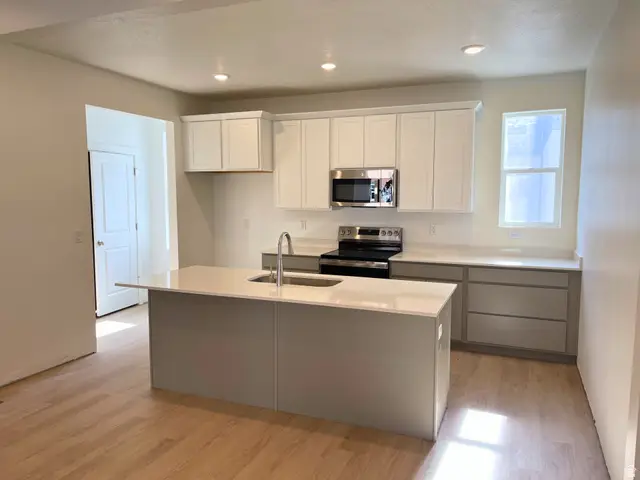 923 S Mathilda Dr #262, Saratoga Springs, UT 84045 - Image #2