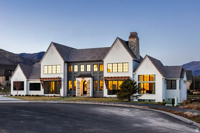 558 W Rheinfalls Cir, Midway, UT 84049 - Image #1