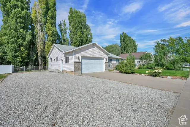 1121 N 900 W, Clinton, UT 84015 - Image #3