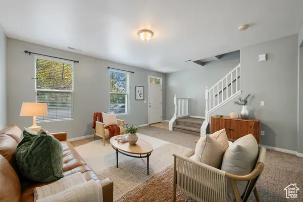 11566 S Grandville Ave W, South Jordan, UT 84009