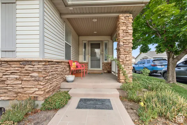 4598 S Blossom Glen Way, Roy, UT 84067 - #2