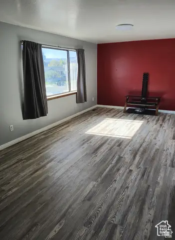 205 E Cherry View Ln, Orangeville, UT 84537 - Image #2