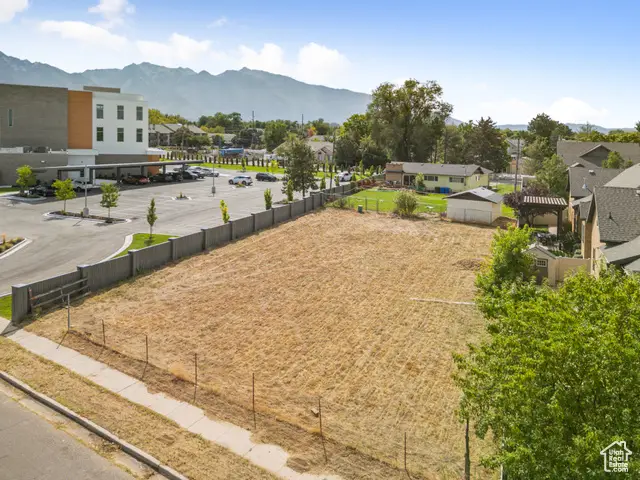 852 E Bourdeaux Dr S, Midvale, UT 84047 - Image #3