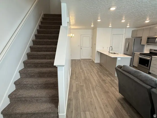 1113 E Bearing Dr E, Saratoga Springs, UT 84045 - Image #1