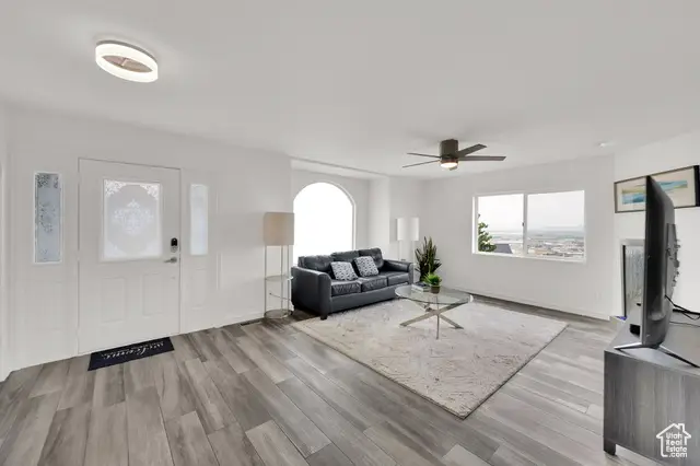 585 E Marialana Way N, North Salt Lake, UT 84054 - Image #3