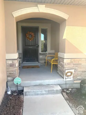 4972 W Bobcat Dr, Riverton, UT 84096 - Image #3