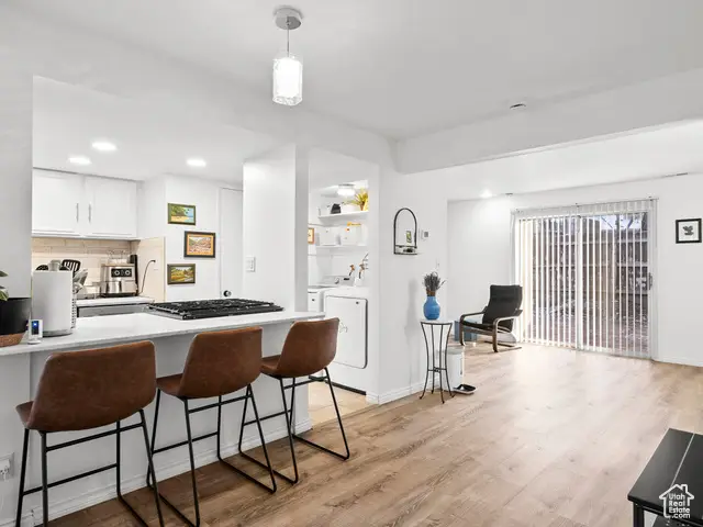 5423 S Tonalea Dr, Murray, UT 84107 - Image #2