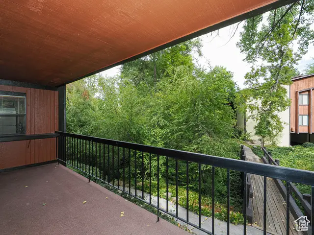 5536 S Springtree Ln E #A, Murray, UT 84107 - Image #3