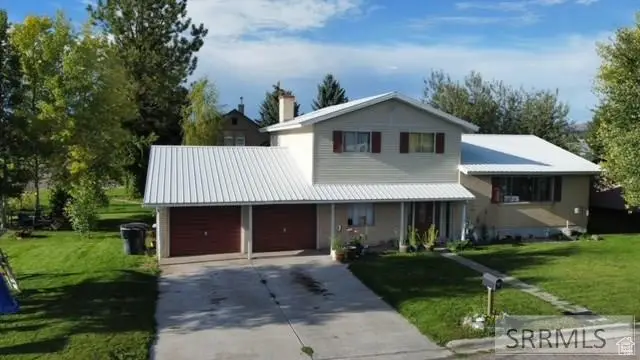 301 N Ashland Dr, Soda Springs, ID 83276 - Image #1