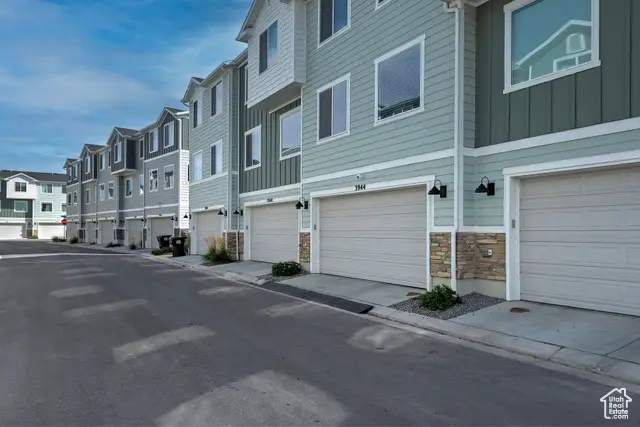 3944 N Eagle Point Ln N, Eagle Mountain, UT 84005 - Image #3