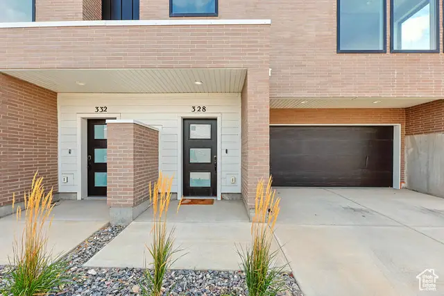 328 E Tri Ln S, Draper, UT 84020 - Image #2