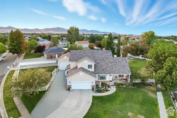 3256 W Star Fire Rd, South Jordan, UT 84095