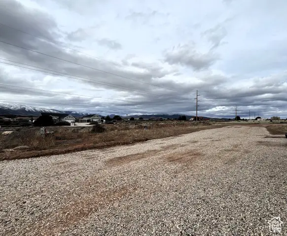 1913 S Badger Way, New Harmony, UT 84757 - Image #3