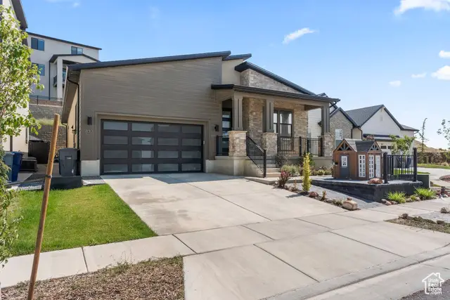 837 S Finley Cir, North Salt Lake, UT 84054 - Image #2