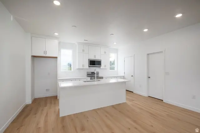 931 W Coalburn Way #102, Murray, UT 84123 - Image #2