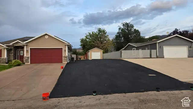 4652 N Marshal Trl, Enoch, UT 84721 - Image #2