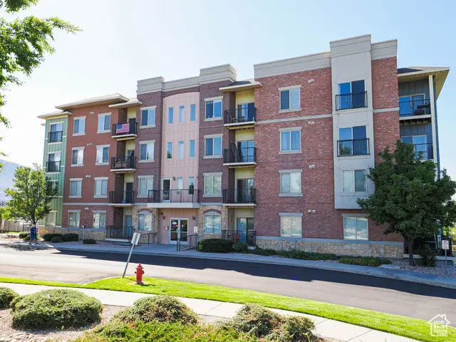 194 Albion Village Way #402, Sandy, UT 84070 - Image #1