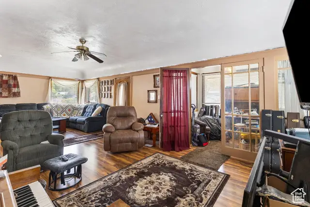 393 E Center St, Springville, UT 84663 - Image #3