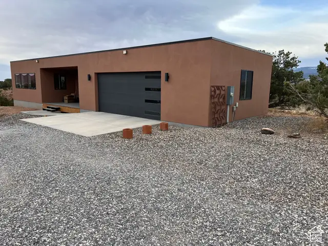405 W 1000 N, Torrey, UT 84775 - Image #3