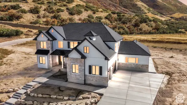 318 E Mapleton Estates Dr, Mapleton, UT 84664