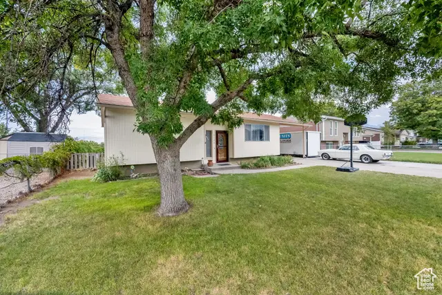 2126 W Happiness Dr, Taylorsville, UT 84129 - Image #3