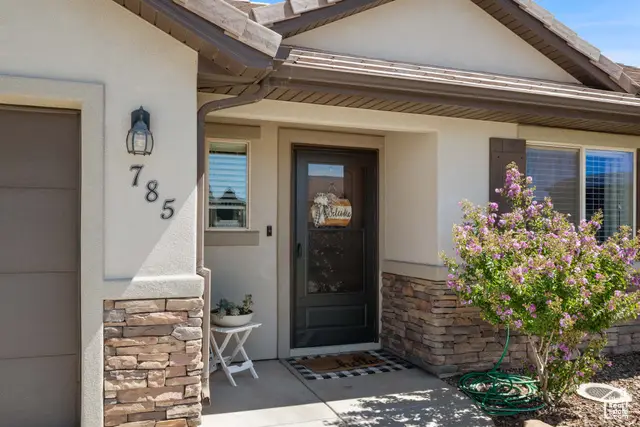 785 S Peachtree Dr, Toquerville, UT 84774 - Image #2