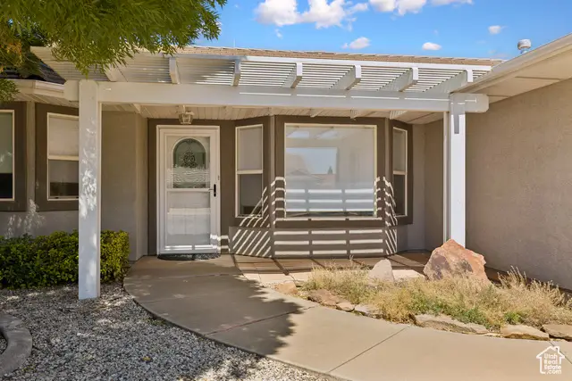 221 E Elfin Cir, Ivins, UT 84738 - Image #3