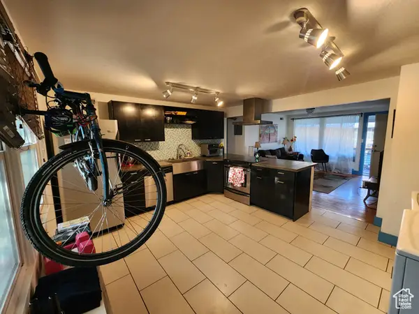 370 W 800 N #8, Salt Lake City, UT 84103