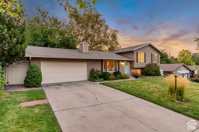 8638 S Piper Ln E, Sandy, UT 84093 - Image #3