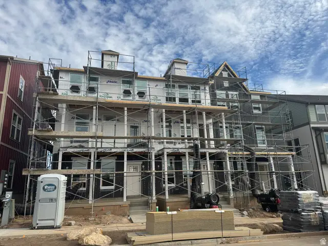 1476 N 1875 W #164, Layton, UT 84041 - Image #1