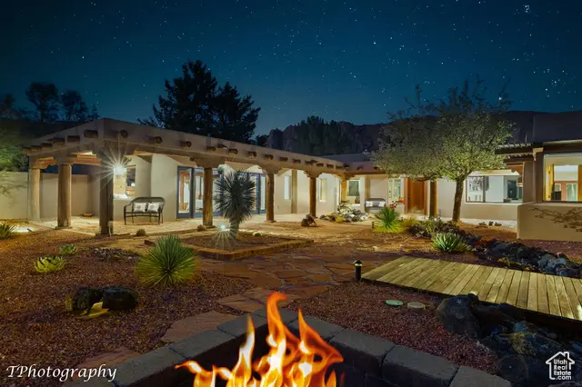 1068 N Shonto Ridge Dr, Ivins, UT 84738 - Image #1