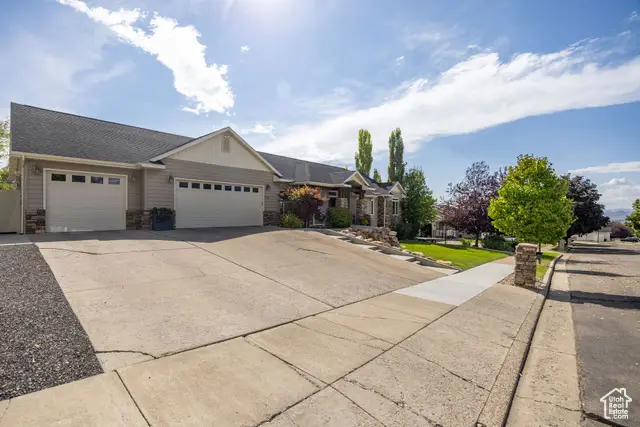 878 E 400 S, Smithfield, UT 84335 - Image #2