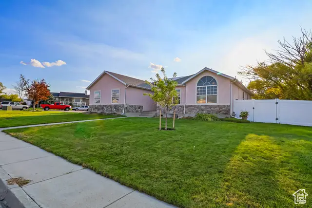 49 Tiebreaker Cir, Grantsville, UT 84029 - Image #2