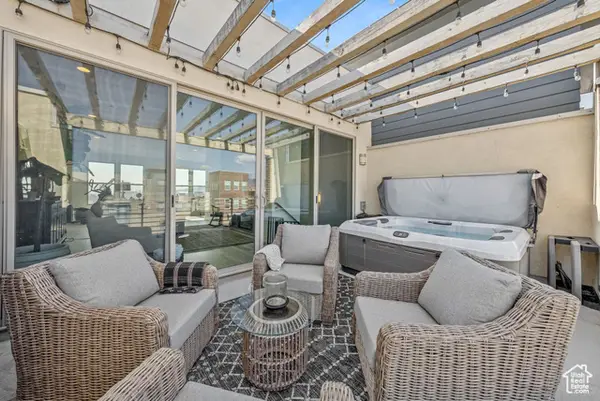 5079 W Duckhorn Dr, South Jordan, UT 84009