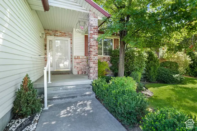 6707 S 1655 E #LOT 2, Cottonwood Heights, UT 84121 - Image #3