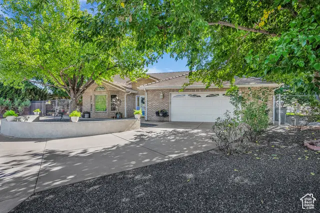 645 S 700 W, Hurricane, UT 84737 - Image #2