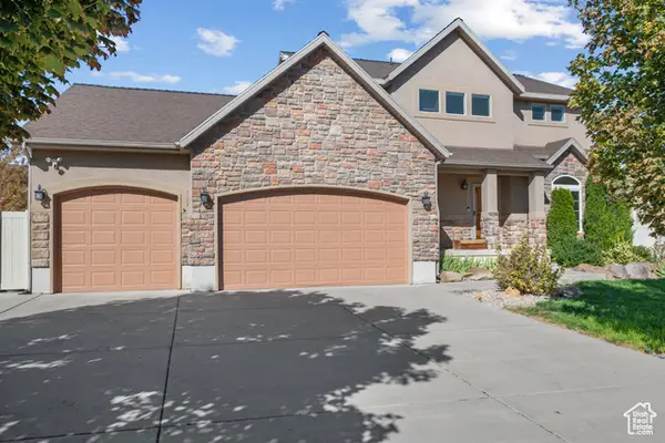 9288 Winter Berry Dr W, West Jordan, UT 84081