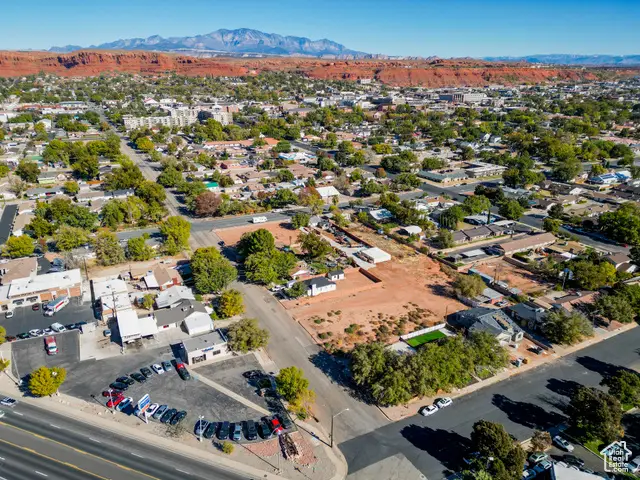 379 S 300 W, Saint George, UT 84770 - #3