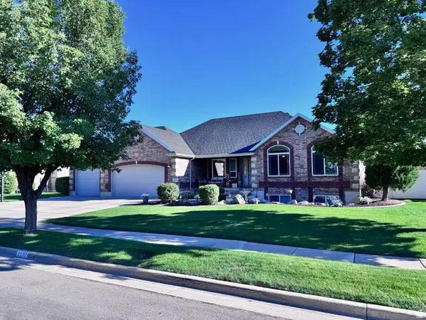 1137 W 2500 S, Syracuse, UT 84075