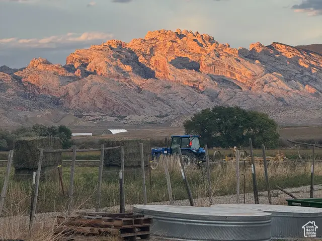 10106 E 2800 S, Jensen, UT 84035 - Image #2