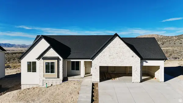 2973 E Clarkstone Dr, Eagle Mountain, UT 84005