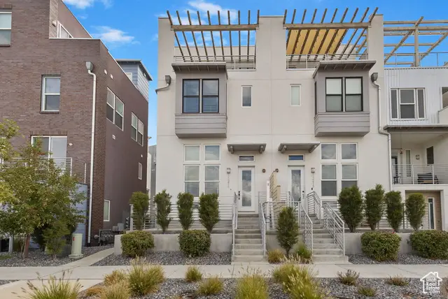 11211 S Clear Blue Dr, South Jordan, UT 84009 - Image #3