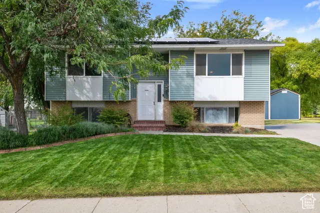 5968 S Country Hills Dr Dr W, Taylorsville, UT 84129 - Image #1