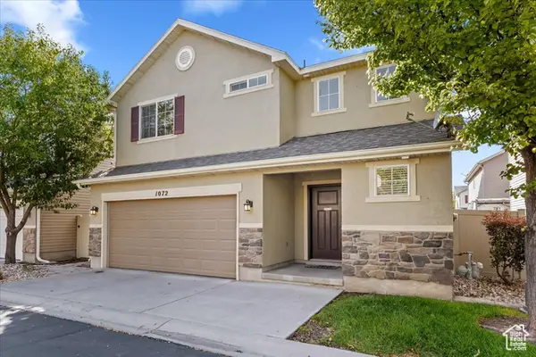 1072 W Stonehaven Dr, North Salt Lake, UT 84054